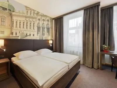 Lucia Hotel Vienne